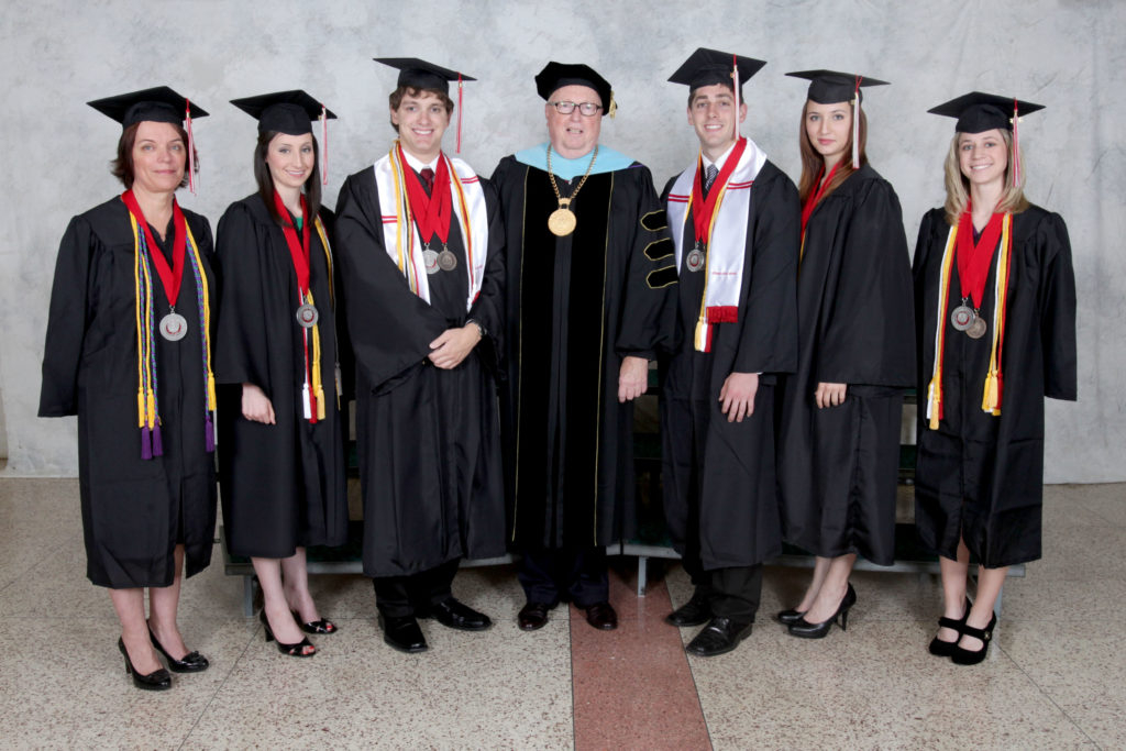 Nicholls Awards 674 Degrees During Its Largest Commencement Nicholls News