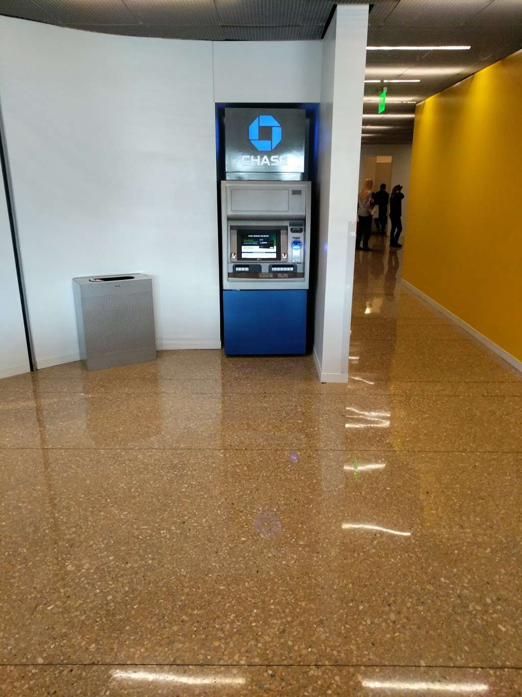 Chase ATM 2201 N Field St Dallas TX 75201 USA